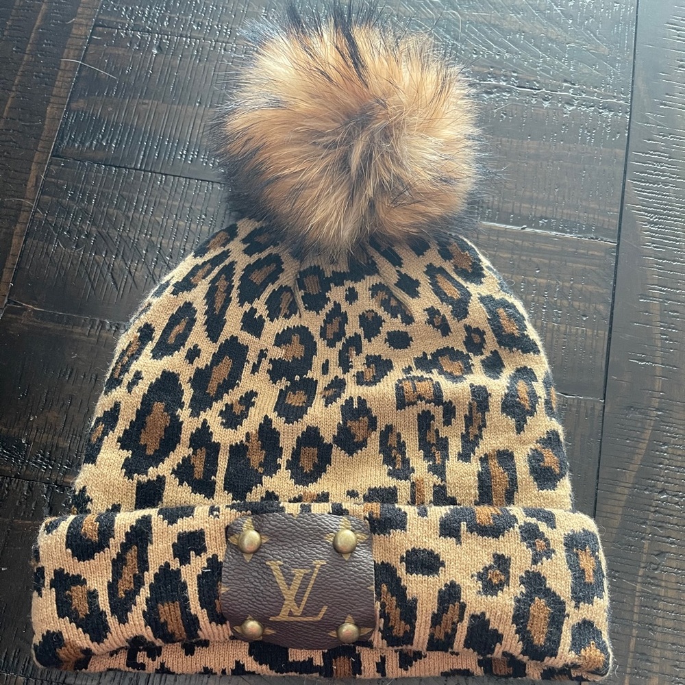 Louis Vuitton Vintage Hobo Bags Pom hat